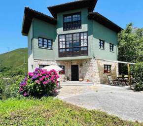 Acogedora casa en Arangas Cabrales